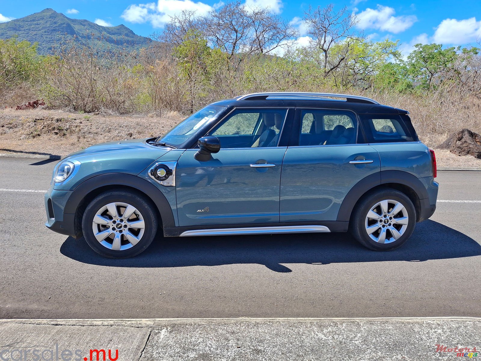 2021' MINI Countryman SE ALL4 Hybrid 1.5 photo #4