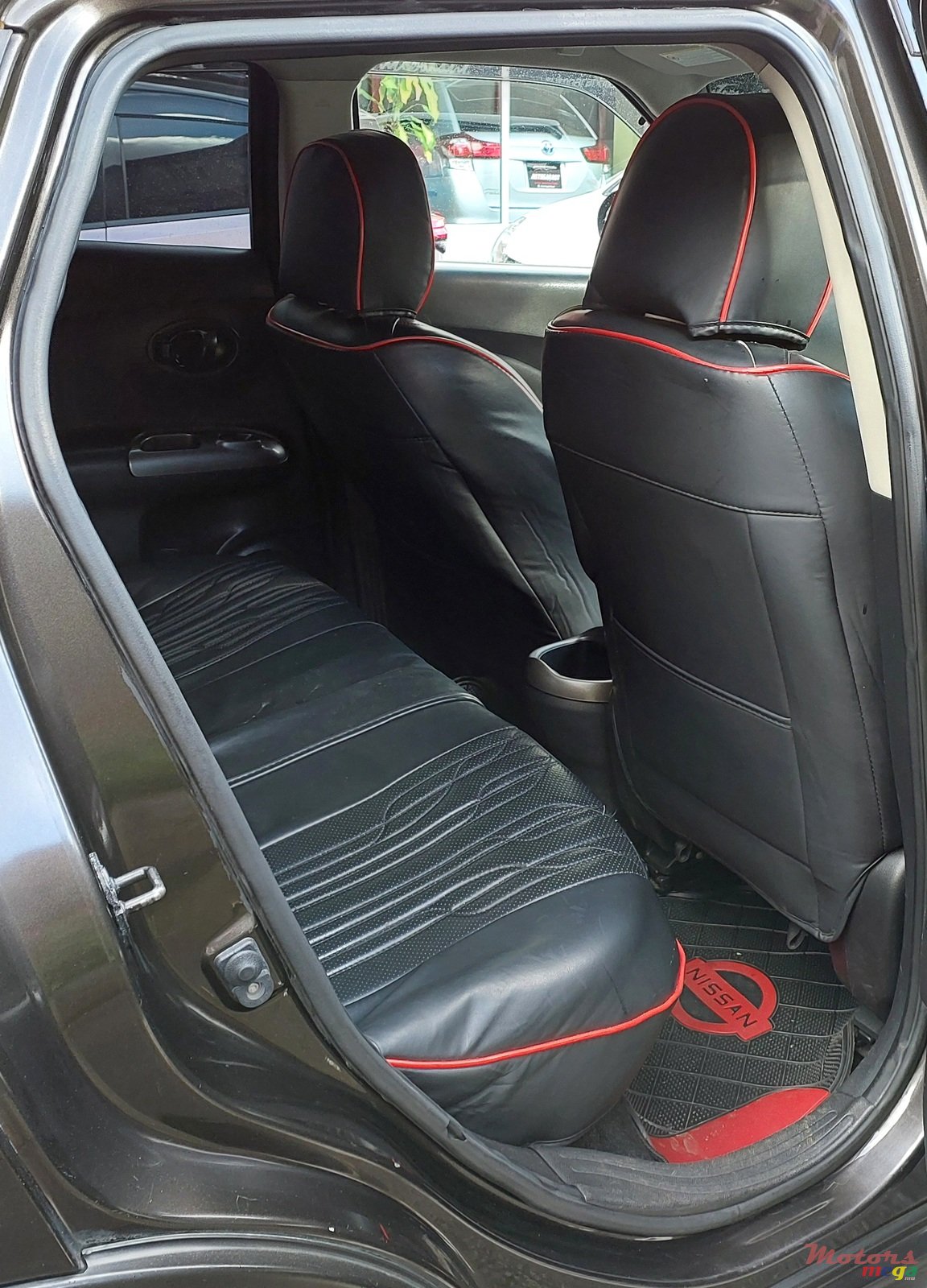 2012' Nissan Juke photo #6