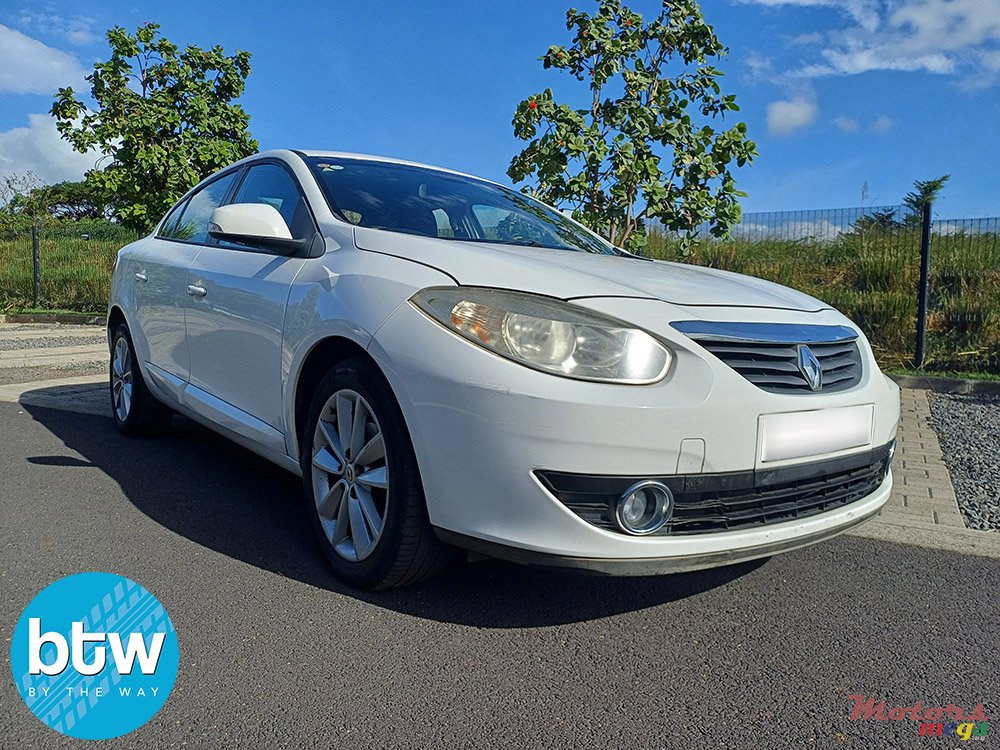2014' Renault Fluence photo #1