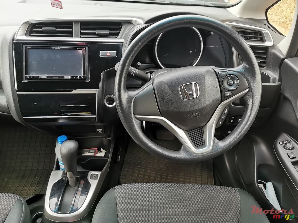 2018' Honda Fit photo #6