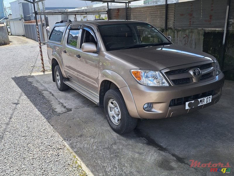 2007' Toyota Hilux photo #4