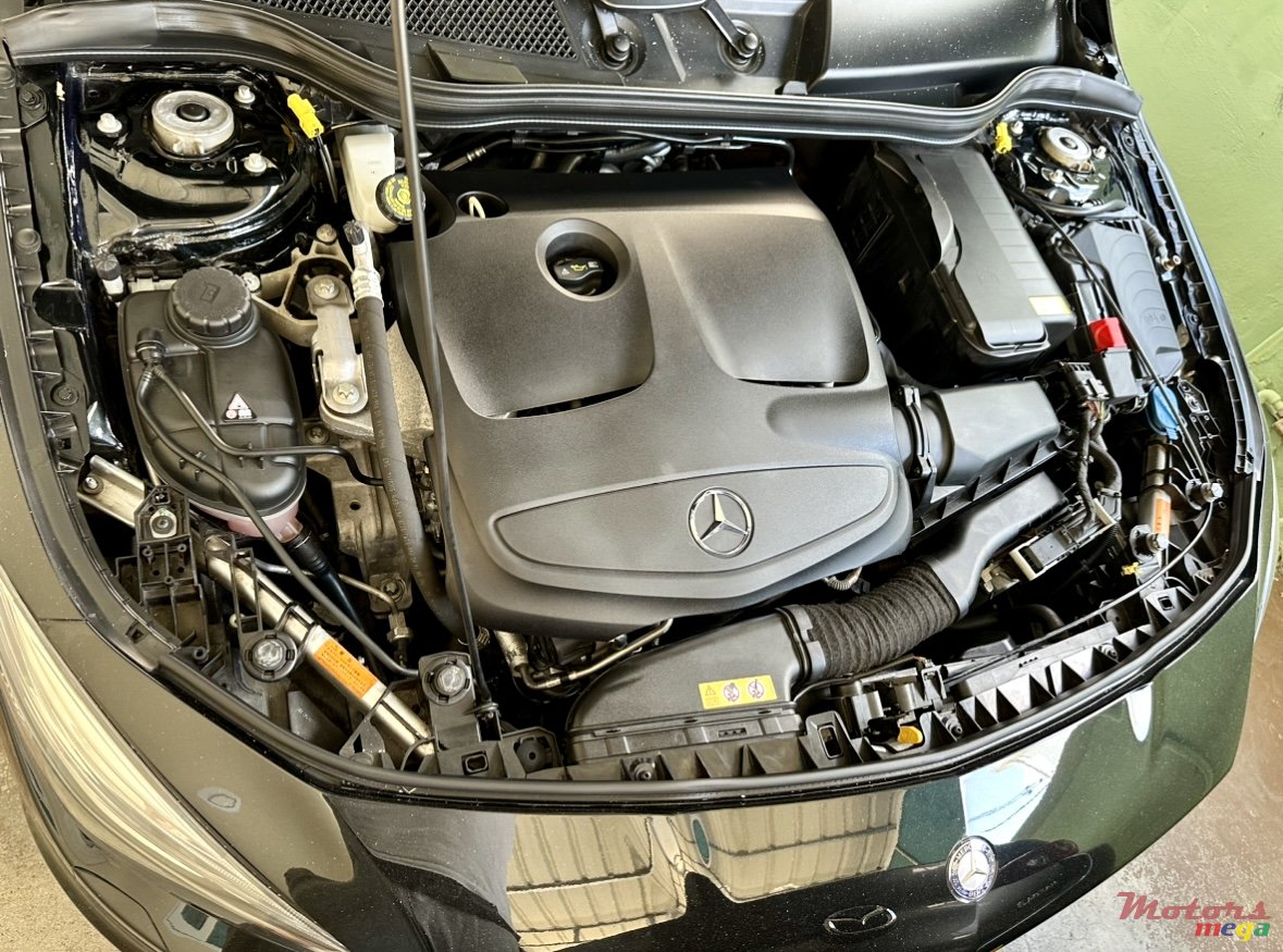 2015' Mercedes-Benz CLA 180 AMG photo #6