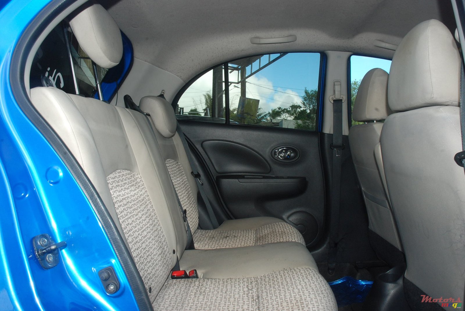 2010' Nissan photo #4