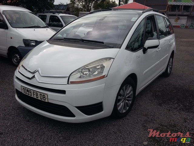 2008' Citroen C4 Picasso photo #2