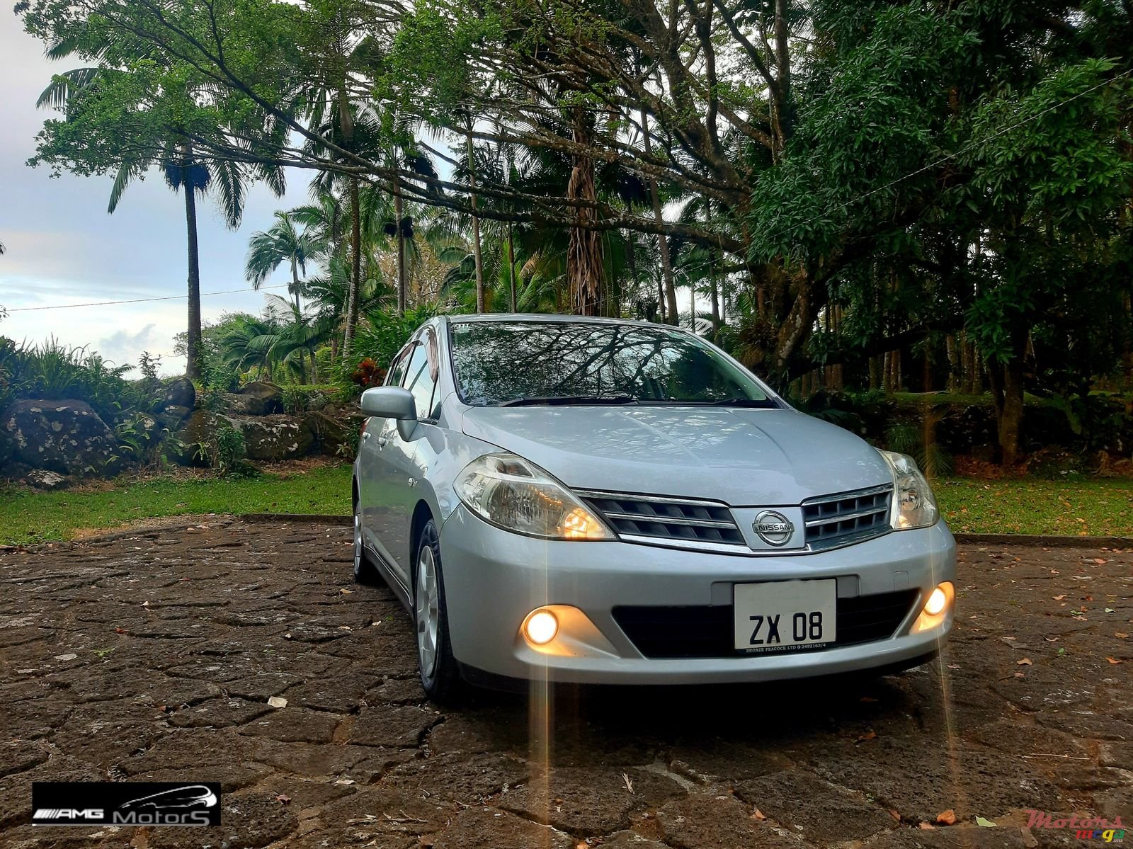2008' Nissan Tiida photo #3