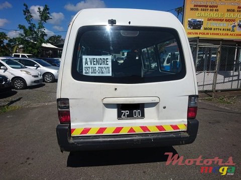 2000' Mazda Bongo photo #6