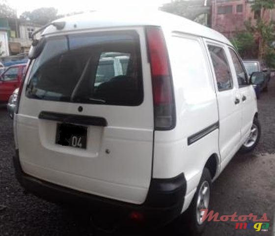 2004' Toyota Town Ace photo #5