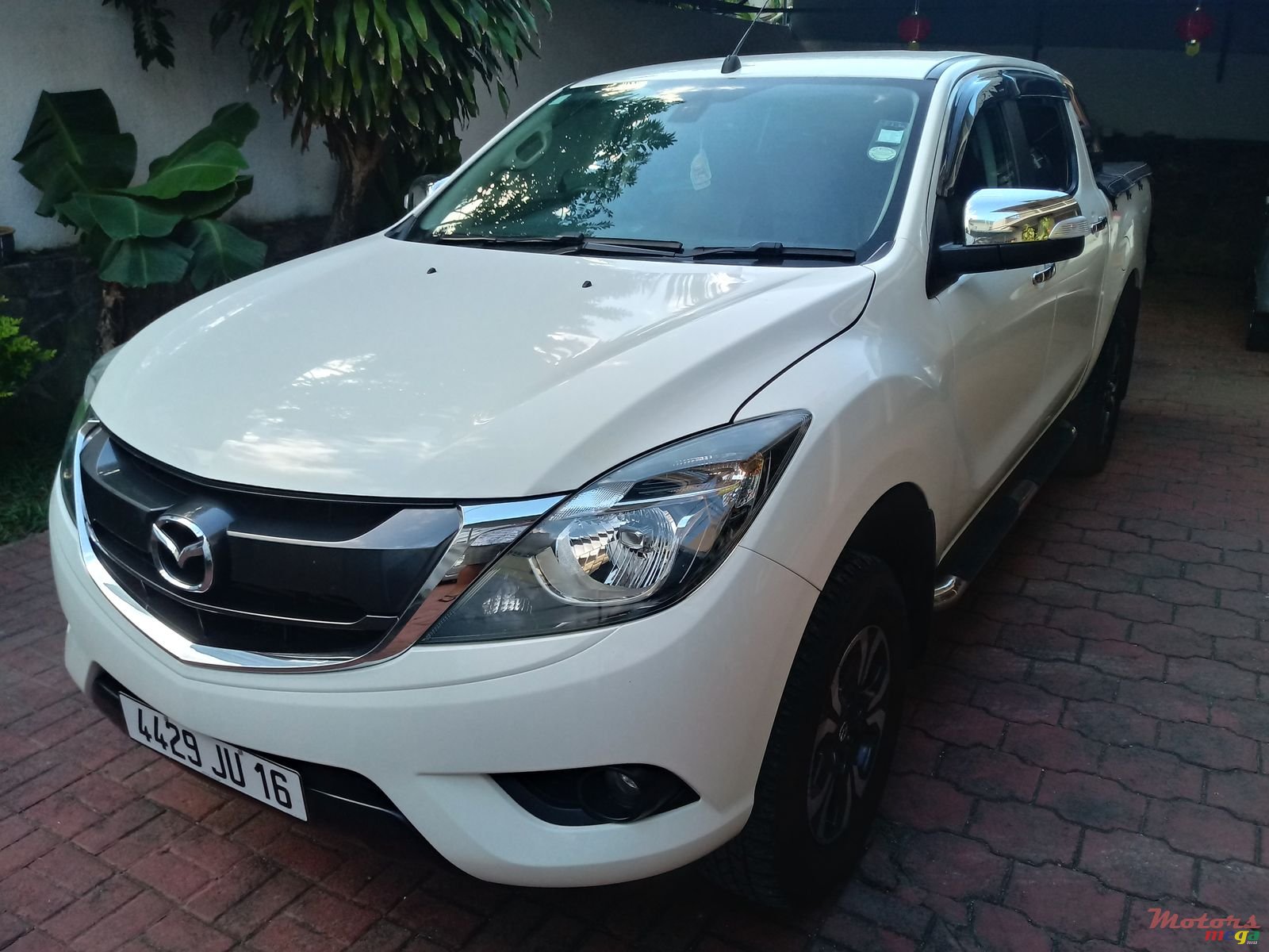 2016' Mazda BT-50 photo #4