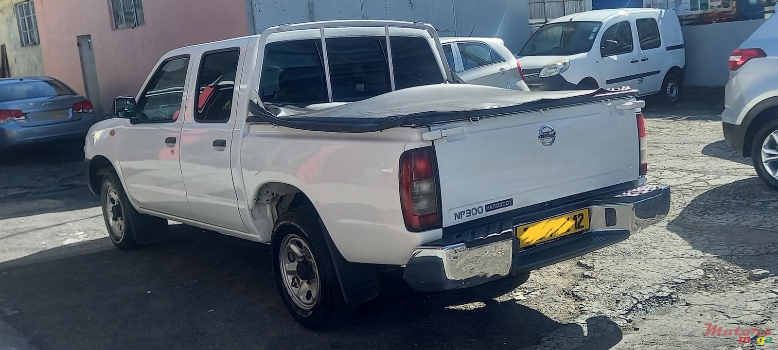2012' Nissan Hardbody NP300 photo #3