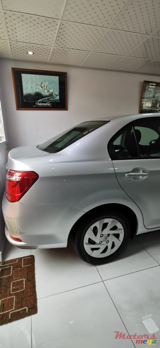 2019' Toyota Axio photo #7