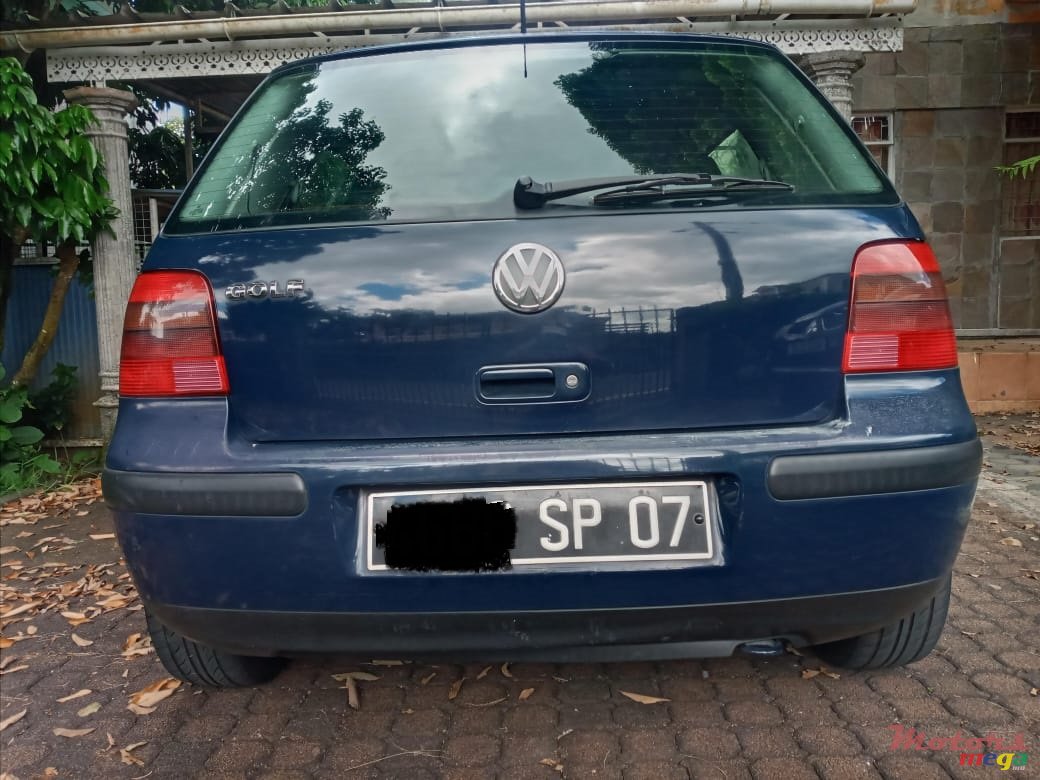 2007' Volkswagen Golf photo #2