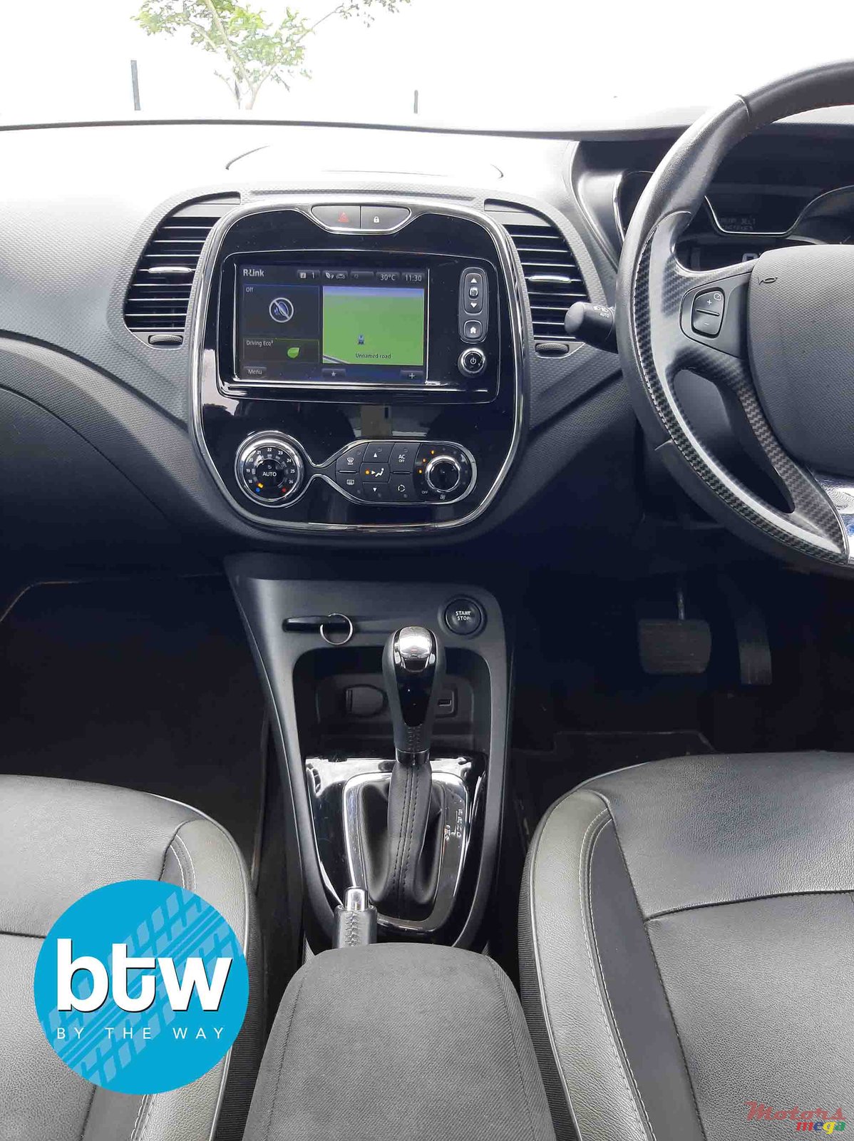 2015' Renault Captur photo #7