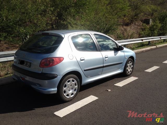 2005' Peugeot 206 photo #3