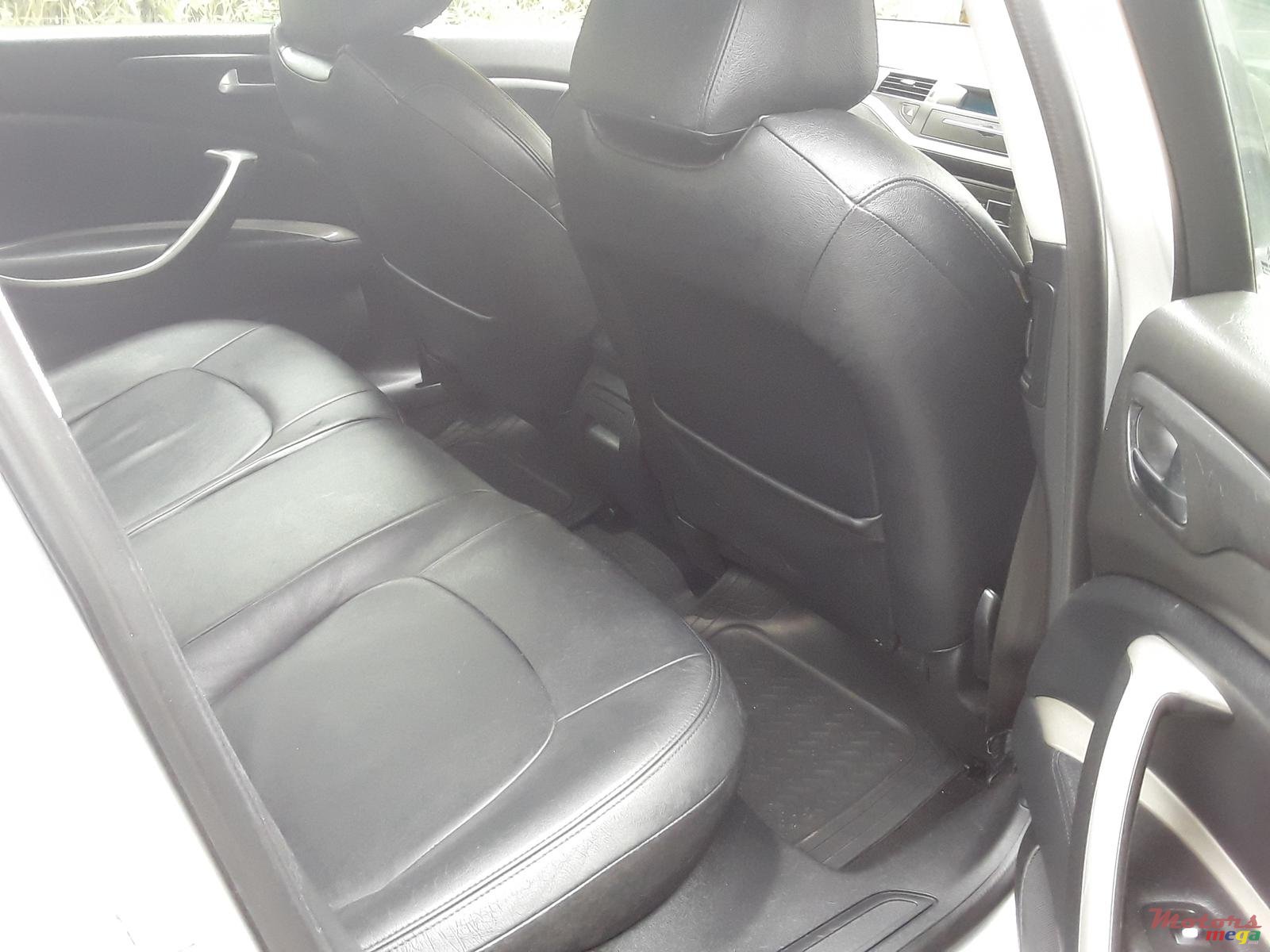 2011' Citroen C5 1.6L AUTO GEAR photo #4