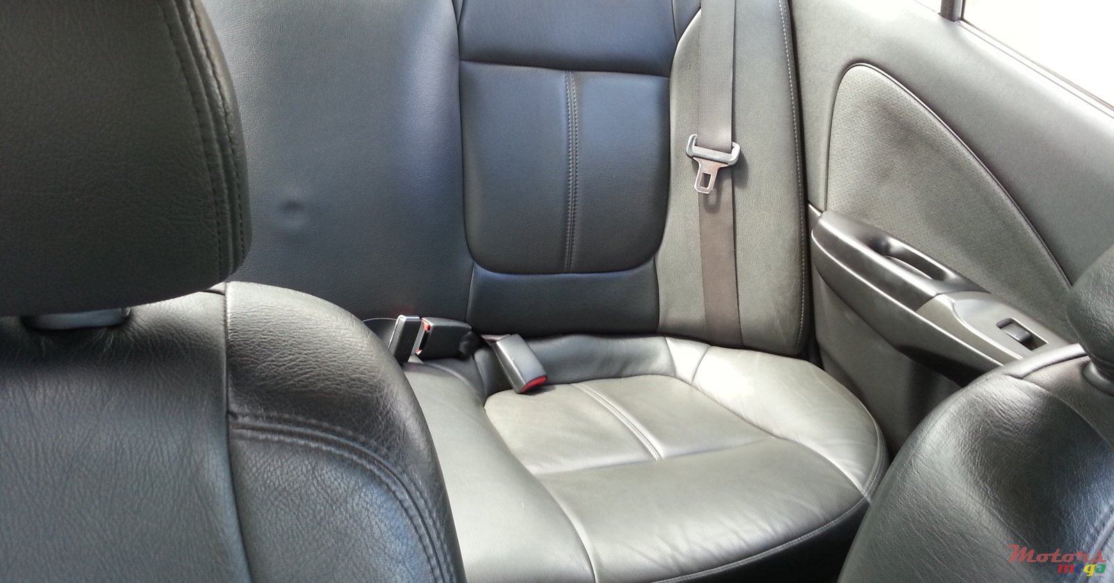 2004' Nissan Sunny photo #5