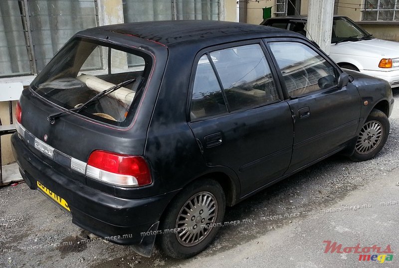 1995' Daihatsu Charade photo #3