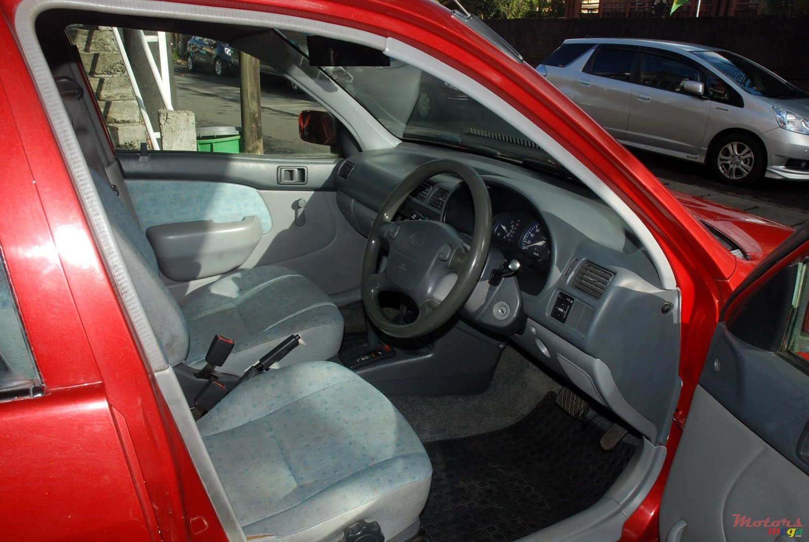 1999' Toyota Starlet photo #4