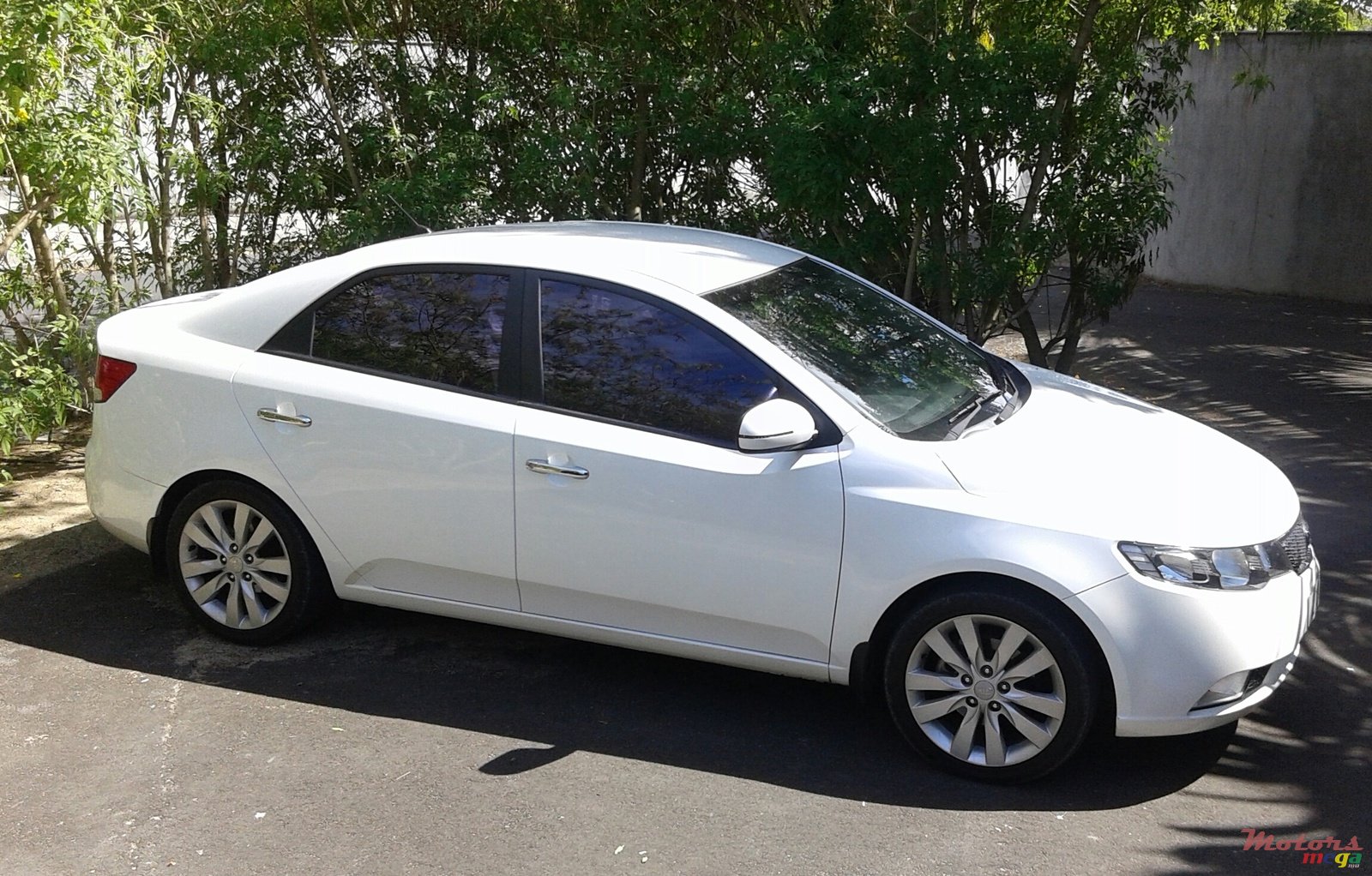 2011' Kia Cerato photo #2