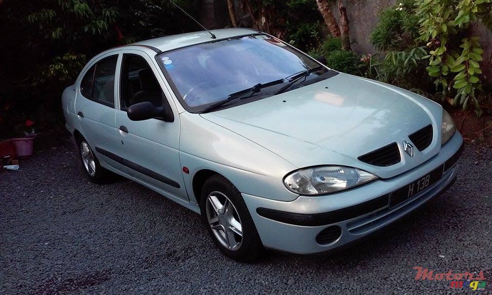 2000' Renault Megane photo #1