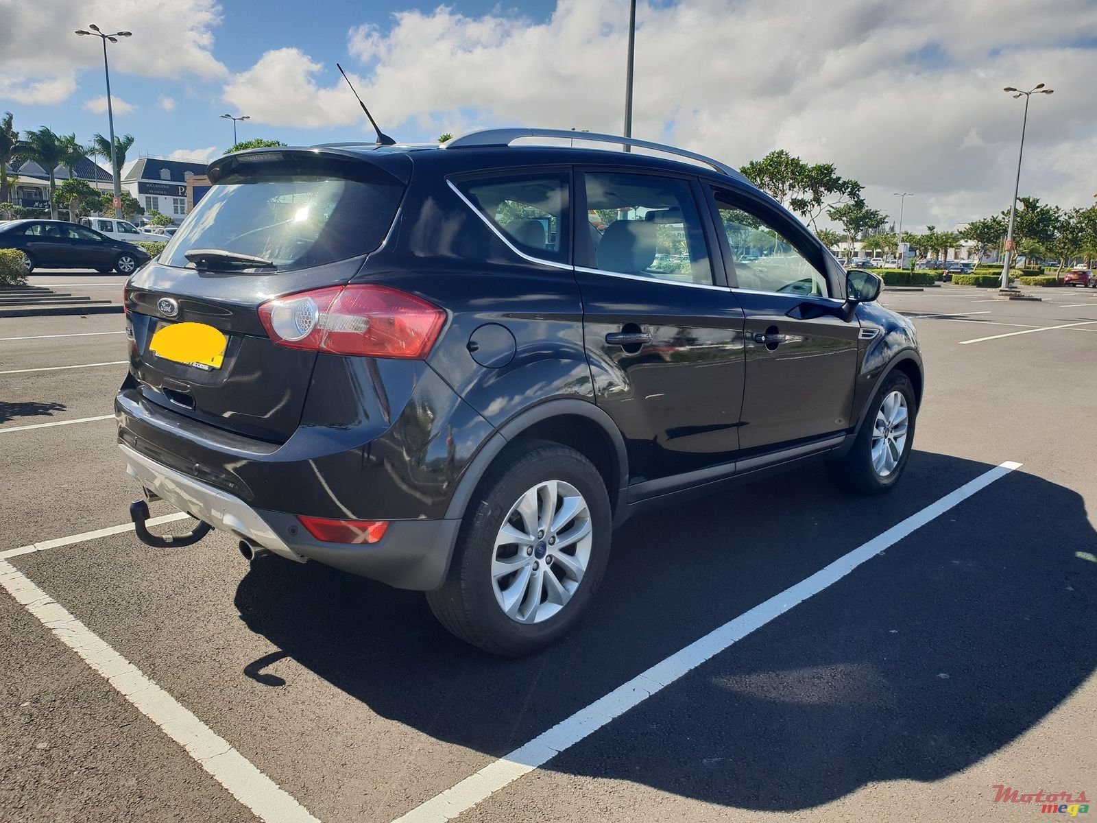 2011' Ford Kuga photo #2