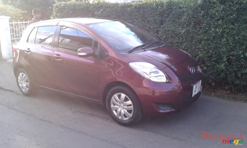 2010' Toyota Vitz origine photo #1