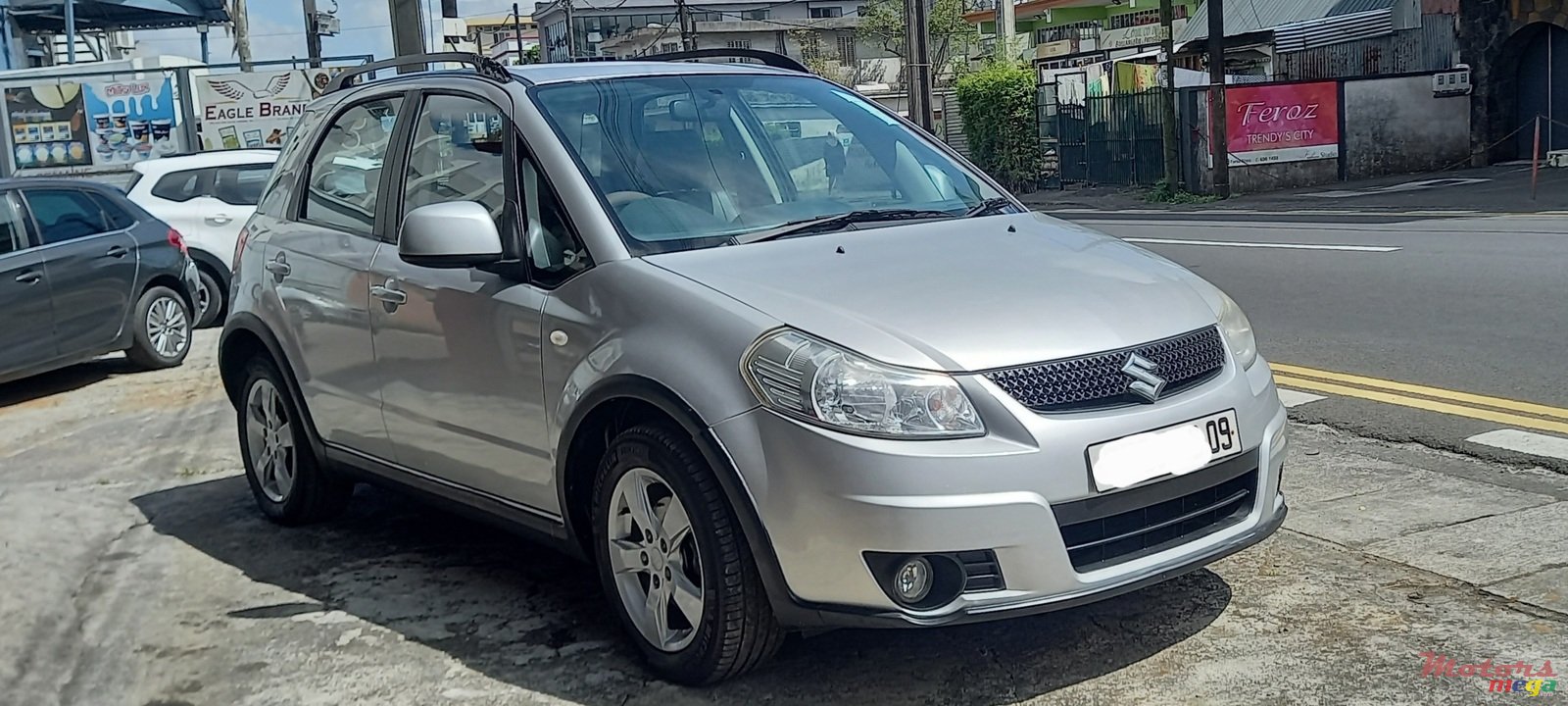 2009' Suzuki SX4 photo #1