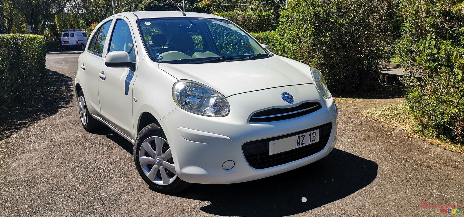 2013' Nissan March photo #1