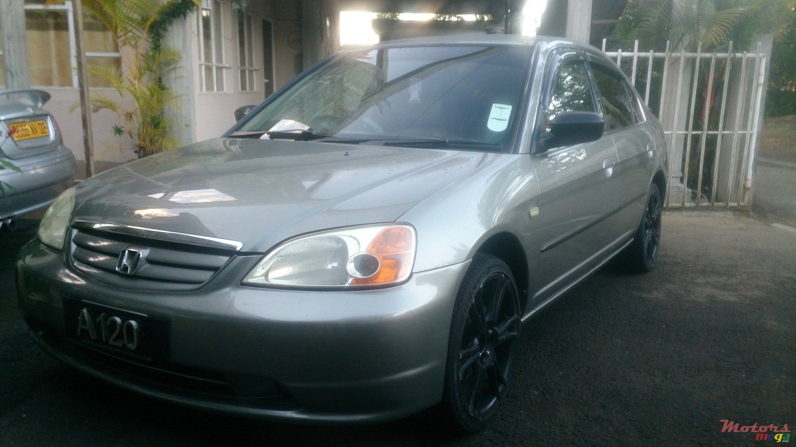 2002' Honda Civic VTEC photo #1