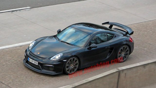 Porsche Cayman GT4 Looks Sexy, Rapid in the Nude