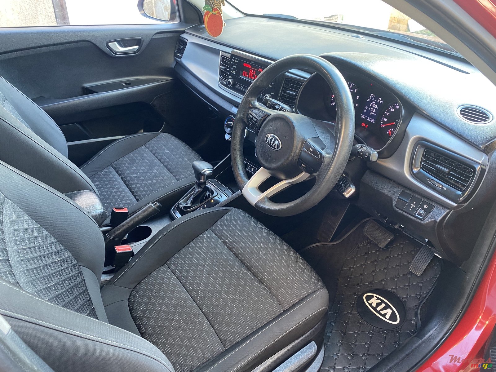 2018' Kia Rio photo #6