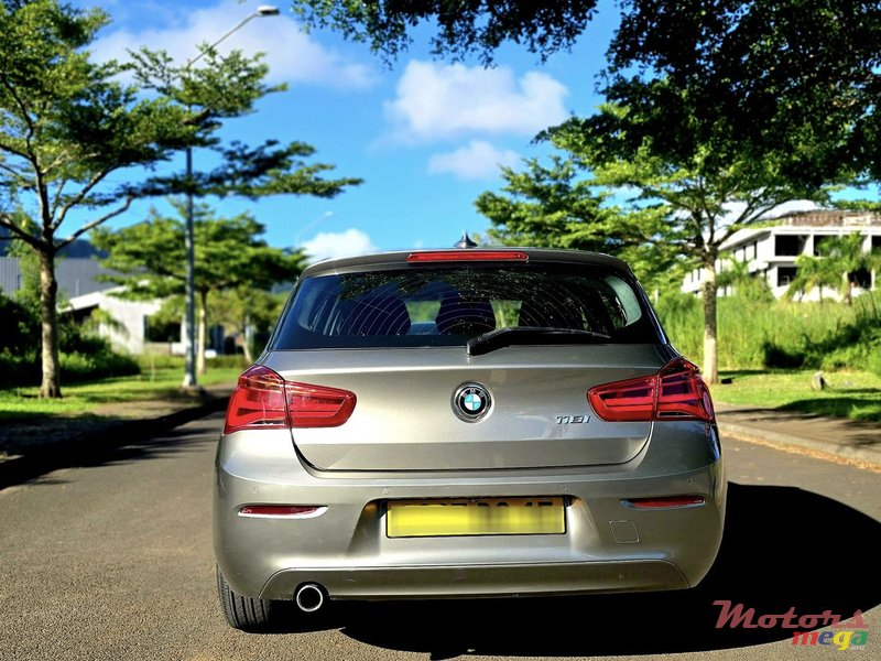 2015' BMW 118 photo #3