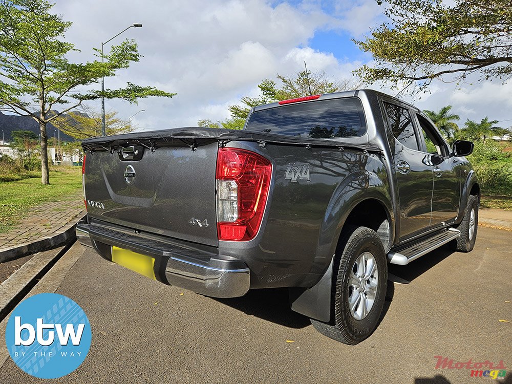 2019' Nissan Navara photo #4