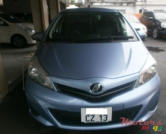 2013' Toyota Vitz photo #1