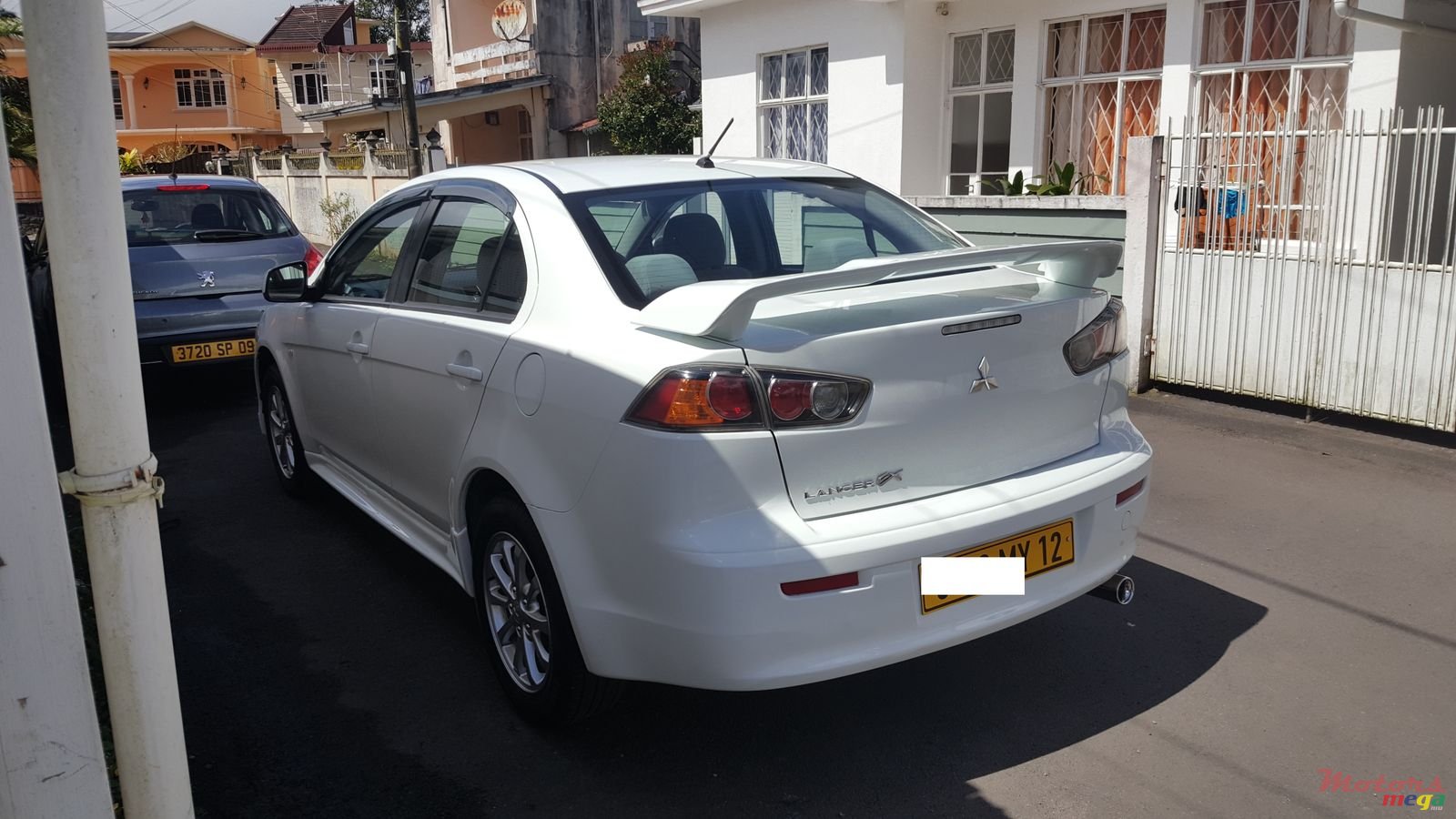 2012' Mitsubishi Lancer Ex photo #4