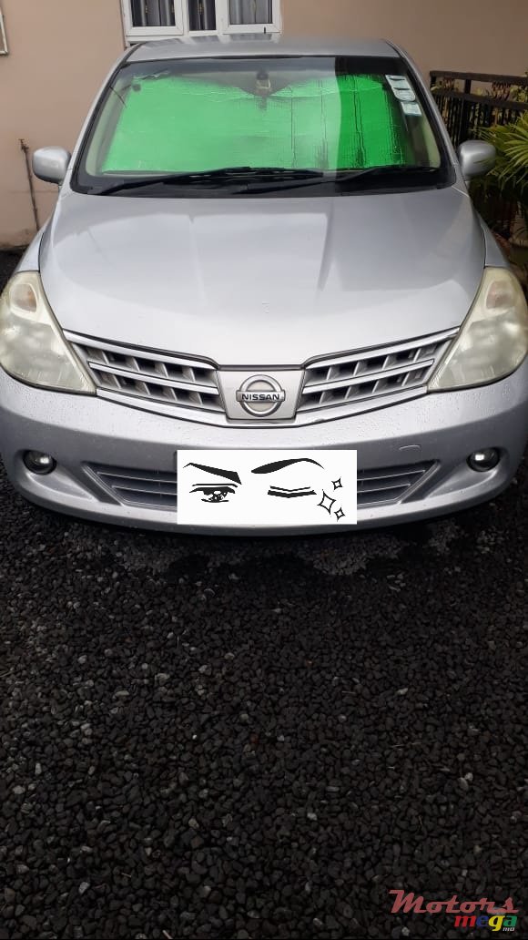 2008' Nissan Tiida photo #1