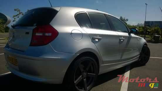 2008' BMW 1 Series 5 Door photo #4