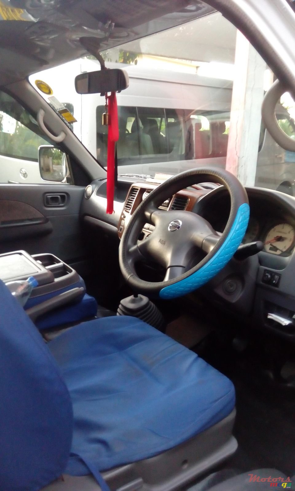 2007' Nissan Urvan photo #3