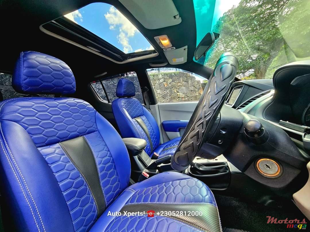 2014' Mitsubishi L 200 Sportero photo #5