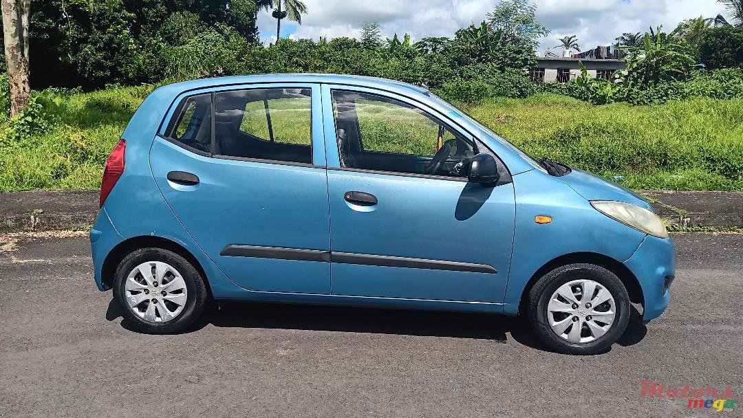 2015' Hyundai i10 photo #1