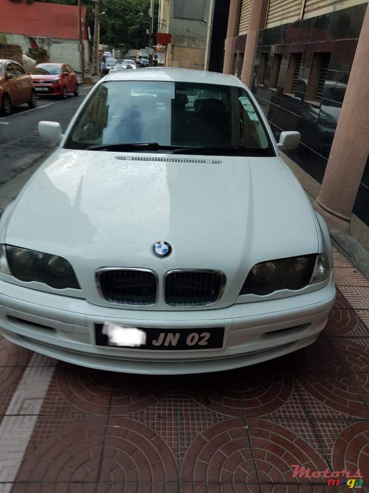 2002' BMW 320 photo #5