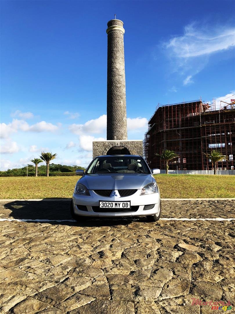 2008' Mitsubishi Lancer 1.3 photo #3