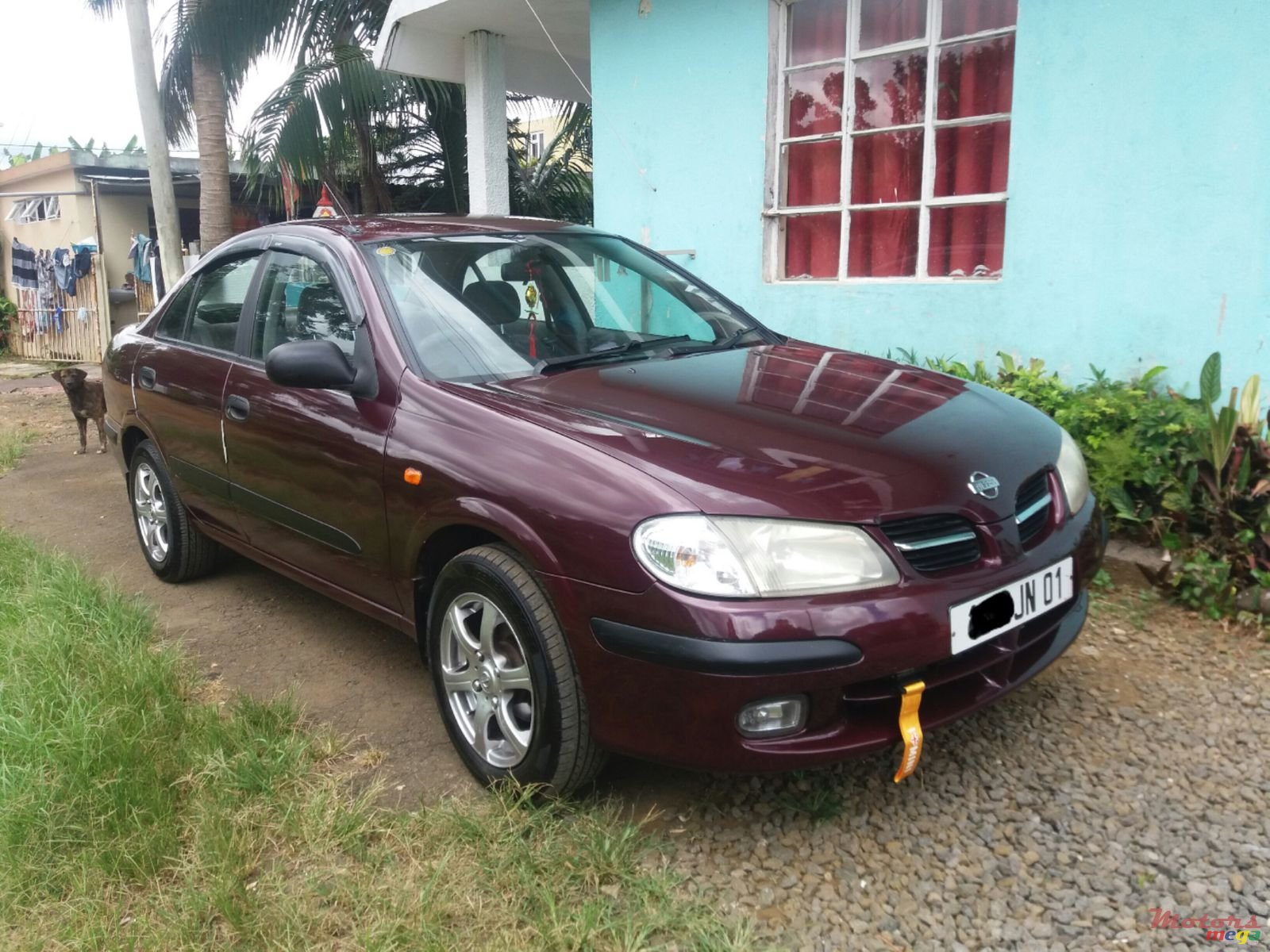 2001' Nissan Almera photo #1