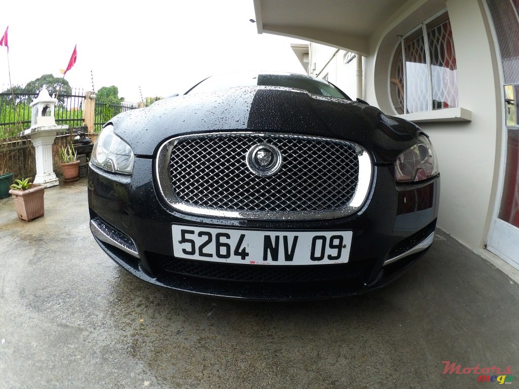 2009' Jaguar XF Exclusive photo #1