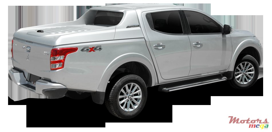 2015' Mitsubishi L 200 photo #2