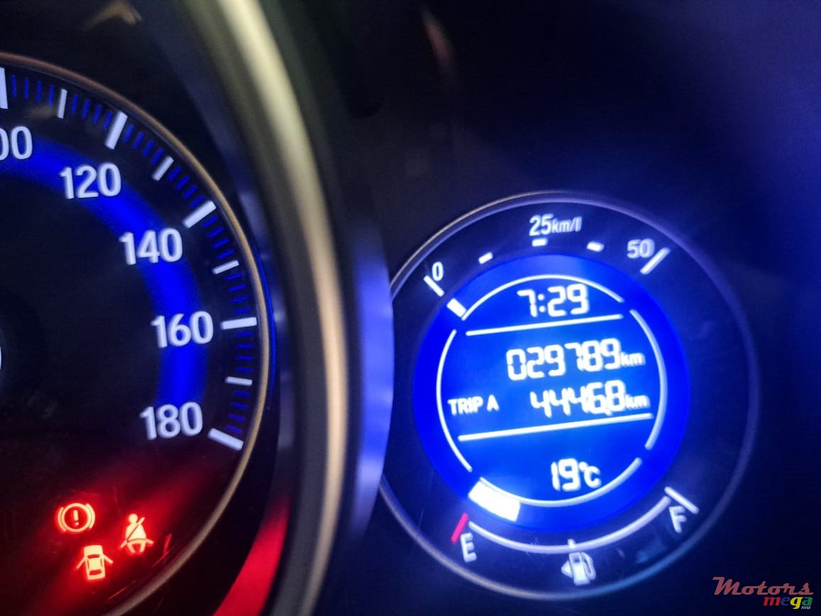 2016' Honda Fit photo #7