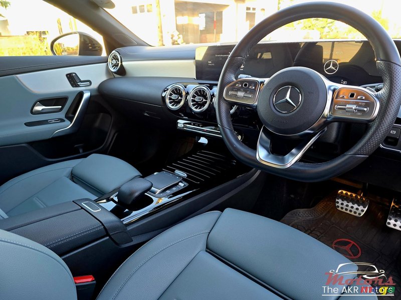 2023' Mercedes-Benz CLA 180 Amg ultra photo #5