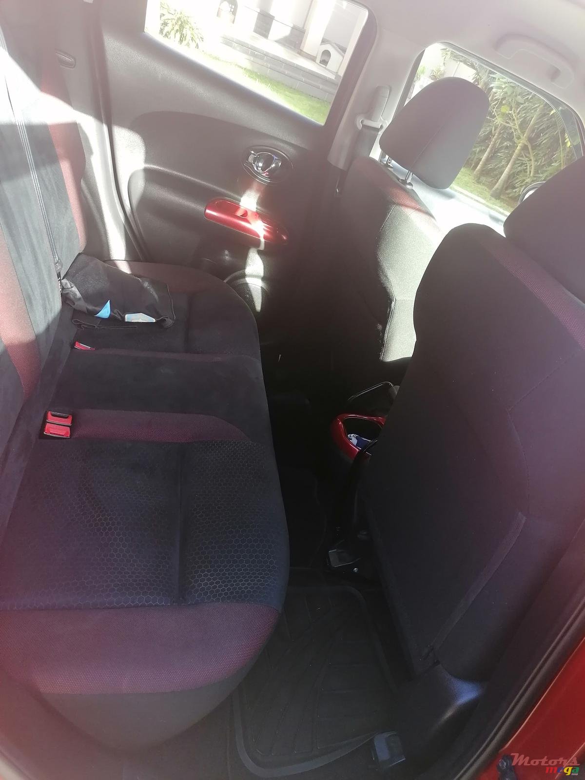 2012' Nissan Juke photo #7