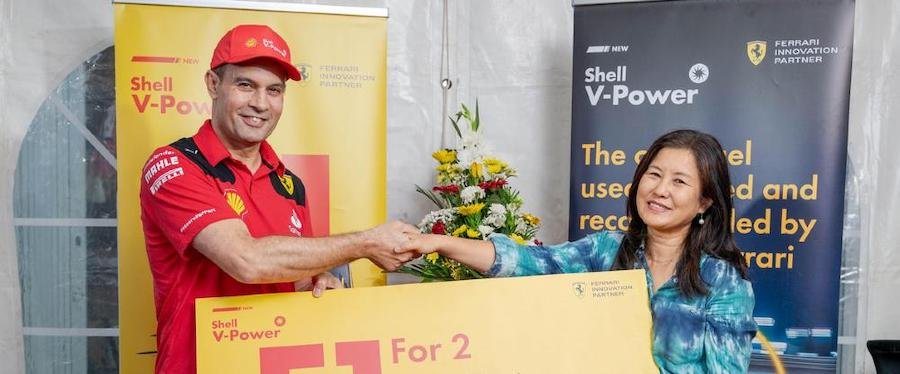 F1 for Two de Vivo Energy Mauritius : Une cliente remporte un voyage au Grand Prix de Formule 1