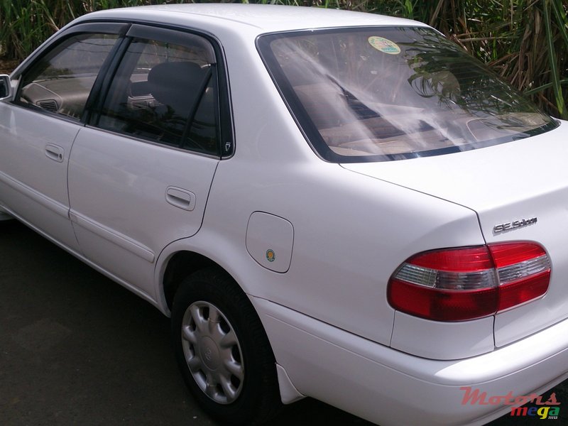 1998' Toyota Corolla ee111 se saloon photo #1