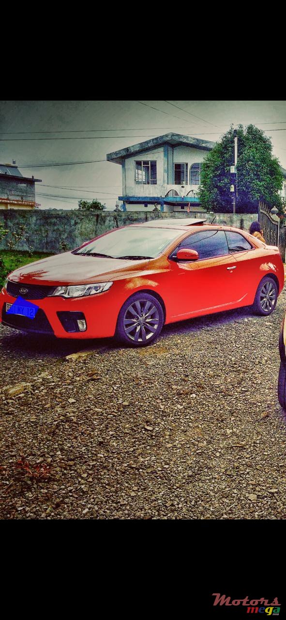 2012' Kia Cerato Koup photo #2
